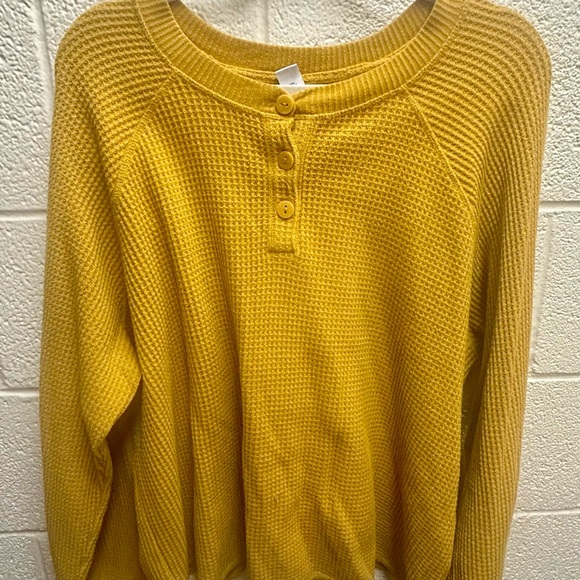 Old Navy Mustard Knit Sweater - Picture 1 of 3